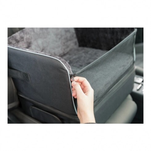 Trixie Autóba Szállítótáska Fekete 45×38×37cm,fekete